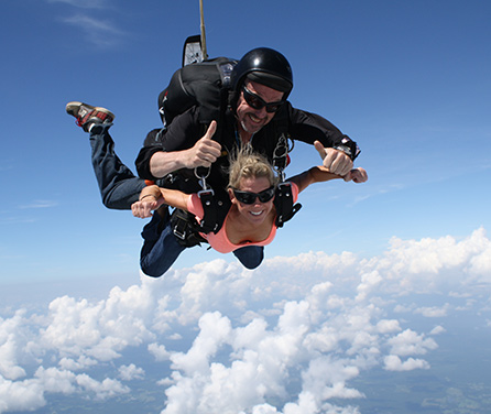 Skydiving in Christiana