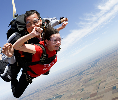 Skydiving in Christiana